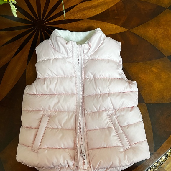 Almost new puffer for 2 year old girls - Picture 1 of 3